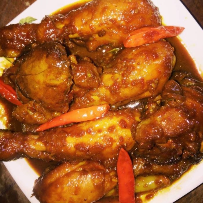 Resep Ayam Kecap Nyemek yang Lezat dan Mudah